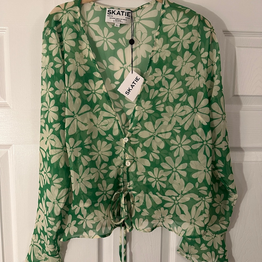 NWT! Skatie Colette Chiffon Top- Large, Georgia Print